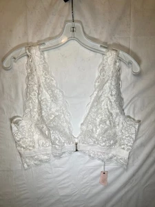 Free People We Are HAH Got Ur Back White Lace Bralette Deep V-Neck Size XS - Picture 1 of 1