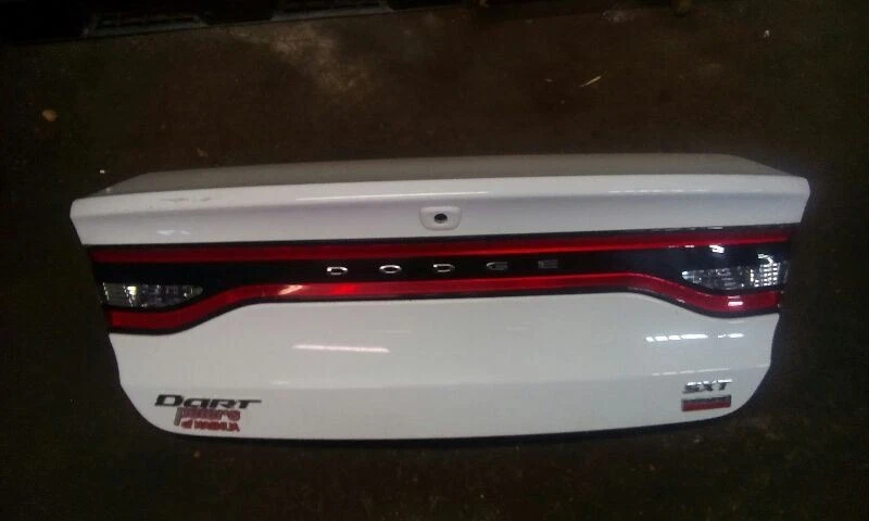 Dodge Dart 2013 tapa/puerta trasera Foto 1 de 4