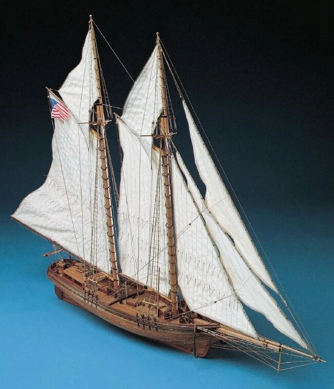 Corel Flying Fish SM19 kit nave in legno scala 1:50 - Immagine 1 di 1