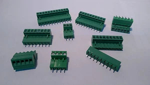 10 x Steckbarer Klemmenblock 300V 15A 5,08 mm Steigung PCB Befestigungsschraube 3-12 polig - Bild 1 von 20