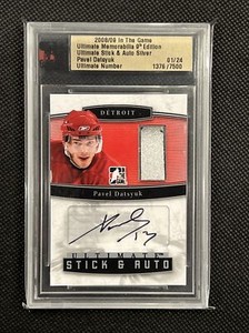 2008-09 Pavel Datsyuk ITG Ultimate Memorabilia Autographs #16 1/24