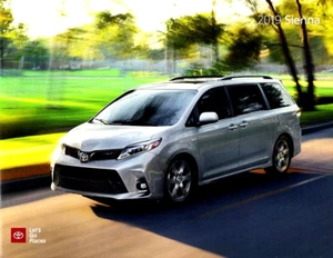 2019 TOYOTA SIENNA MINIVAN LE XLE—32 PAGE U.S. DEALER SALES BROCHURE—NEW NOS - Picture 1 of 1