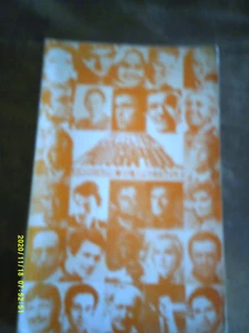 ANNUAIRE DU SPECTACLE CINEMA THEATRE TELEVISION RADIO MUSIQUE 1972 BECAUD HALLY - Imagen 1 de 8