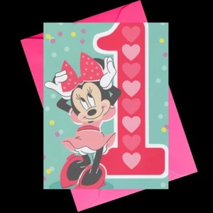 Tarjeta de feliz primer cumpleaños de Minnie Mouse con expresiones de sobre de sello - Imagen 1 de 3
