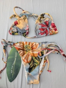 $298 Farm Rio Flower tie side bikini Set Size XS(P) Never Sold In US - Picture 1 of 3