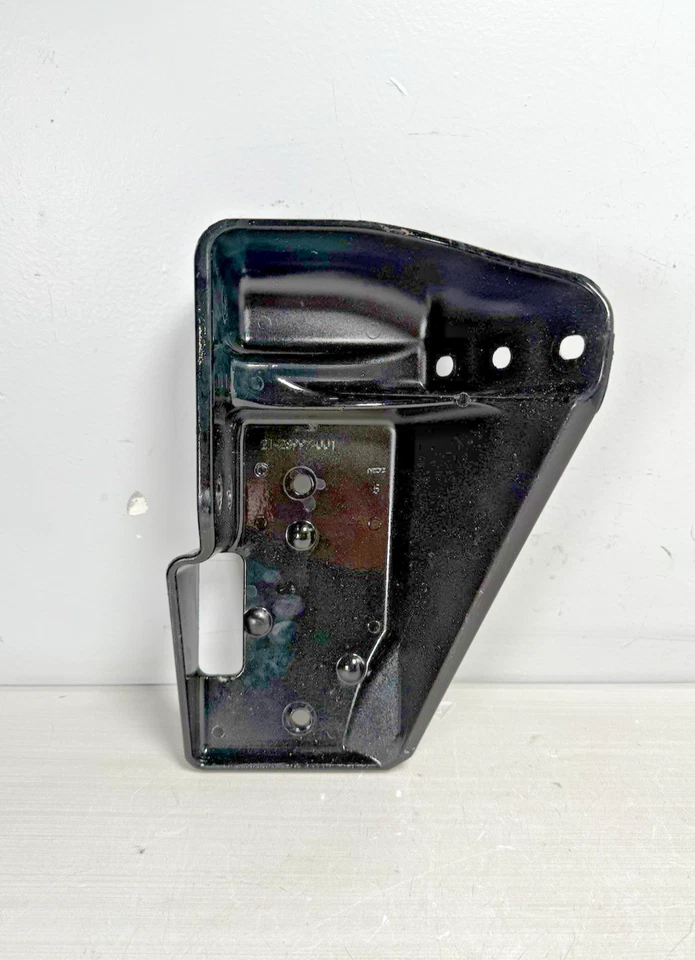 2024 FREIGHTLINER CASCADIA OEM Bumper Mounting Bracket RH  2128997001 - Image 1 of 4