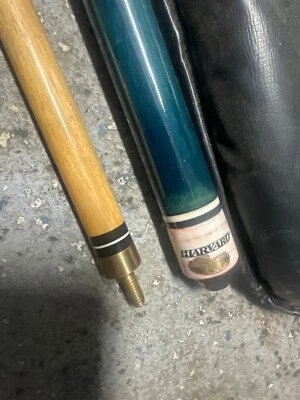 harvard pool cue 2 piece 19oz with soft case - Image 1 of 3