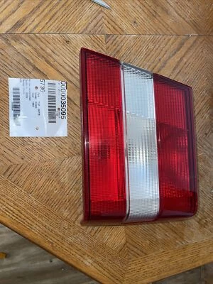 Luz trasera lateral derecha Volvo 940 1993. Tapa de cubierta Foto 1 de 3