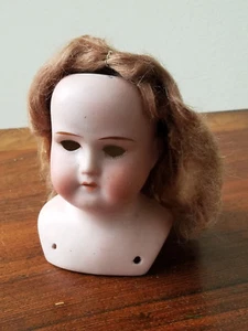 Antigua cabeza de muñeca alemana con pelo rubio marca bisque Alemania 17/0 - Imagen 1 de 9