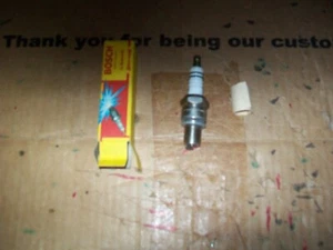 1 Of Bosch Part # W260T2 Sparkplug Made In Germany - Foto 1 di 2