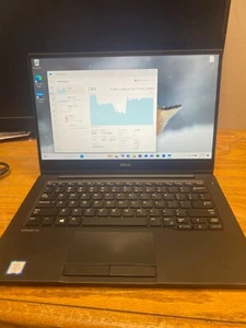 Dell Latitude 7370 Laptop Intel m7 TOUCHSCREEN 13.3" FHD 16GB 256GB M.2 Win 11 - Afbeelding 1 van 14