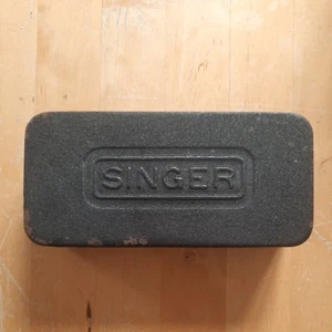 Vintage Singer Sewing Machine Parts In Metal Case Box With Access - Picture 1 of 7