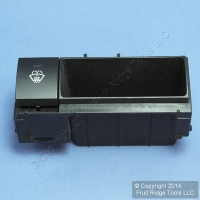 GM OEM 15907020 Dash Control Switch Windshield Defogger Cluster - Image 1 of 4