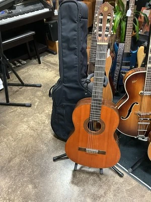 Yamaha G100A nippon Gakki vintage classical guitar made in Japan 1970-1972 w/bag - Image 1 of 4