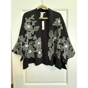 Chicos Black Floral Off White Floral Embroidered Kimono Jacket Ruana S/M New - Picture 1 of 11