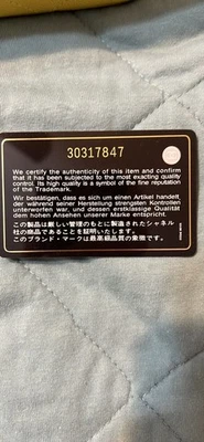 Chanel Monedero Doble Solapa Nuevo Color Amarillo.  10 pulgadas de largo y 6 pulgadas de ancho. Foto 1 de 4