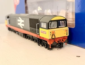 Heljan 5822 OO Gauge Class 58 58006 Railfreight Red-Stripe Livery - Picture 1 of 4