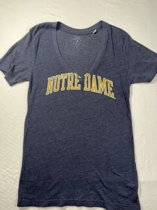 Notre Dame Damen-Shirt der Marke L League V-Ausschnitt Retro distressed - Bild 1 von 3