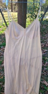 Vintage 60's Vanity Fair Full Slip Off White sz 36 Nylon Lace Trim Made in USA - Picture 1 of 3