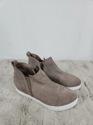 Botas impermeables rubias para mujer 8 M Gennie gris gamuza punta redonda Foto 1 de 4