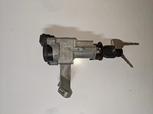 (2002 - 2007) Cilindro interruptor de encendido Saturn Vue y Chevy Equinoccio con llave - Imagen 1 de 6