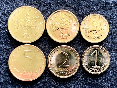 Bulgaria 3 Coins Set 1, 2, and 5 Stotinki 2000 UNC World Coins Cover