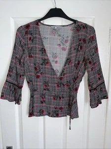 Ladies Red Herring top Light Floral Check Ruffle Hem Wrap size 12 - Picture 1 of 2