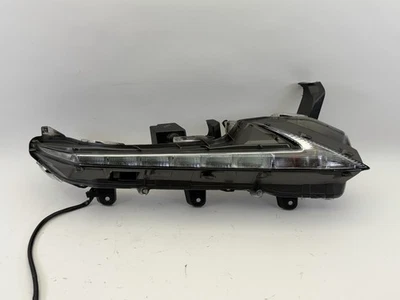 2015 - 2021 LEXUS NX300 RIGHT PASSENGER SIDE DAYTIME RUNNING FOG LIGHT OEM 20 R - Image 1 of 4
