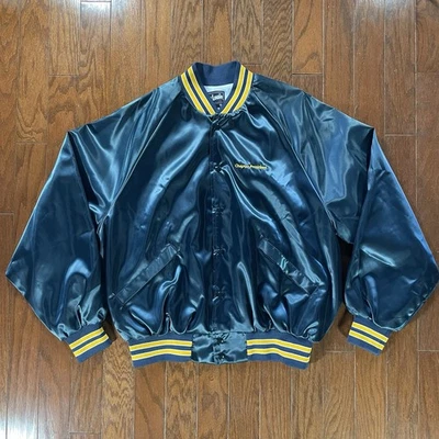 Chaqueta Bomber De Colección Años 80 King Louie CSEA Pres Azul Satinado Talla XL Hecha en EE. UU. Rara Difícil de Encontrar Foto 1 de 4