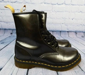 Dr. Martens 1460 Vegano Cromo Negro Botas UK 7 – (AW501) ~ Muy Buen Estado - Imagen 1 de 11