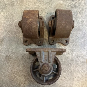 Juego de 3 ruedas de carro de ruedas industriales antiguas vintage Bond de fábrica de hierro fundido - Imagen 1 de 7