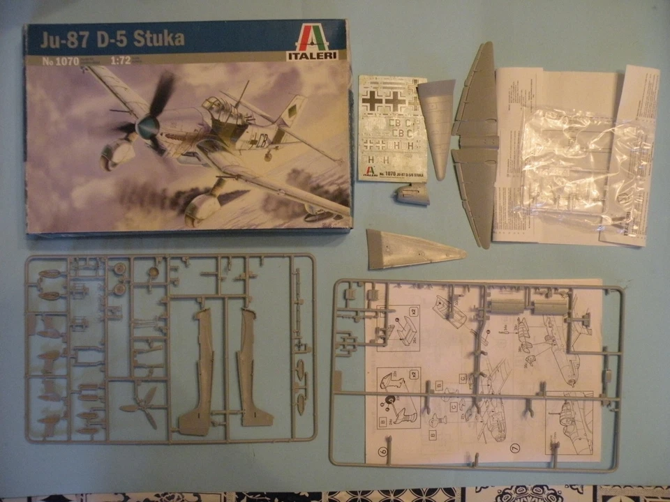 ITALERI JU-87 D-5 STUKA NUOVO/NEW SPRUE COMPLETO - Immagine 1 di 1