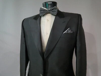 Yves Saint Laurent Tom Ford Rive Gauche Paris shark skin dinner jacket 42 R - Image 1 of 4