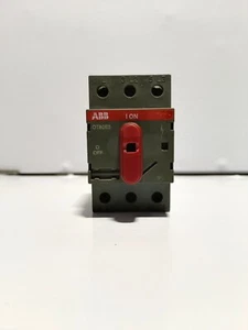 ABB OT80E3 Non - Fuse Disconnector Switch Ith = 80A. - Picture 1 of 6