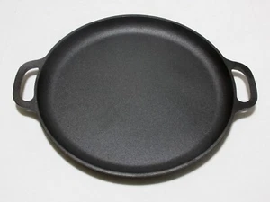 Cast Iron Pizza Pan Shallow Kitchen Cookware Double Handle 14" New In Box - Picture 1 of 4
