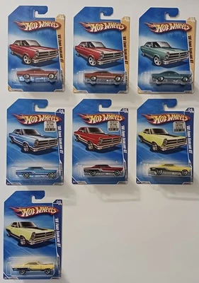 Lote de 7 Hot Wheels 2009-10 Nuevos Modelos - Muscle Mania 66 Ford Fairlane GT  Foto 1 de 4