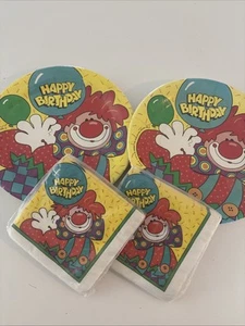 Platos y servilletas de fiesta de payaso de cumpleaños sellados de colección 1994 - decoraciones de fiesta años 90 - Imagen 1 de 4