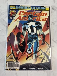 Captain America #1 - SIGNED CHRIS EVANS WITH COA (Marvel) - Picture 1 of 10
