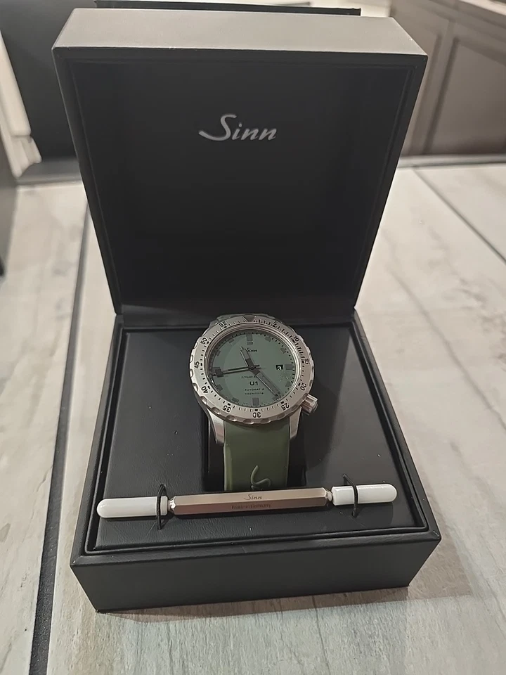 Sinn U1 Roberto verde oliva Foto 1 de 4