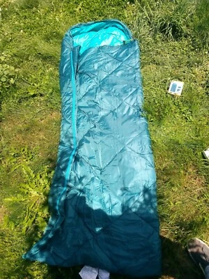 Saco de dormir con capucha Outdoor Products  Foto 1 de 4