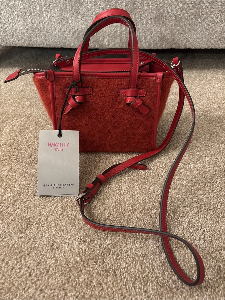 Nuevo con etiquetas Cartera Gianni Chiarini Marcella Club Fieltro y Cuero (Rojo) Hecha en Italia Foto 1 de 4