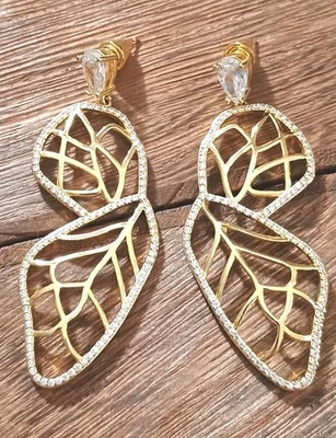 Pendientes Noir Flutter Hada Fantasía Ala Mariposa Estrás Tono Dorado Foto 1 de 4