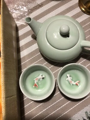 Keramik Tee Tassen Service Set grün mit Koi Asien - Bild 1 von 4