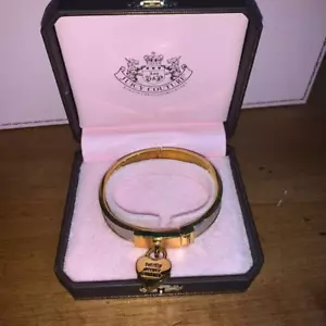 Juicy Couture Pam & Gela Gold Tone Silver Leather Lock Charm Bangle Bracelet - Picture 1 of 7