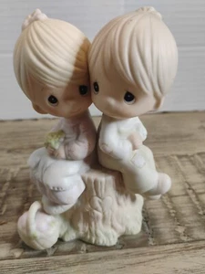 Precious Moments Love One Another 1978 #E-1376 Porcelain Figurine couple Enesco - Picture 1 of 7