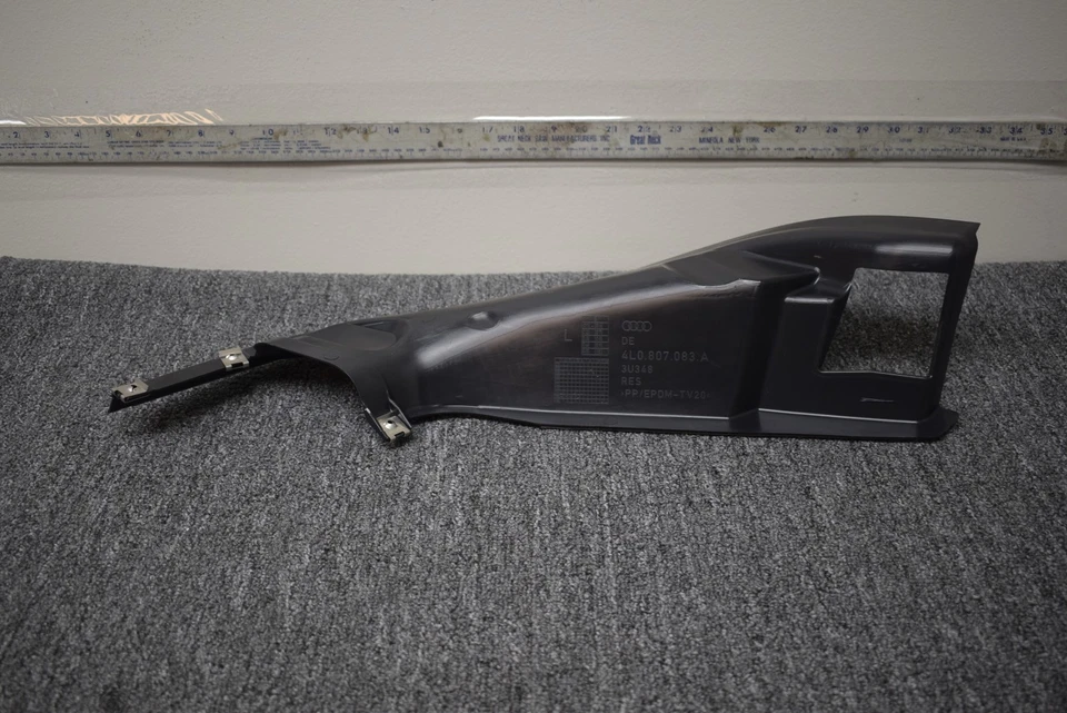 AUDI Q7 2016 adaptador delantero izquierdo guía de aire OEM de fábrica Foto 1 de 4