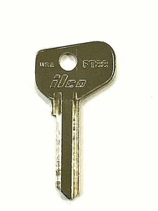 1 1975-1981 Fiat Superbrava Supermirafiori Automotive FT38 F793 Key Blank Keys - Picture 1 of 10
