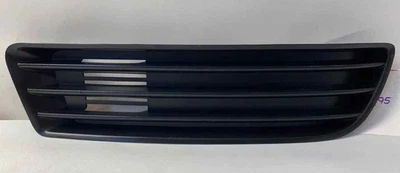 Bisel antiniebla SUZUKI KIZASHI derecho 12 tapa antiniebla borrar Foto 1 de 3