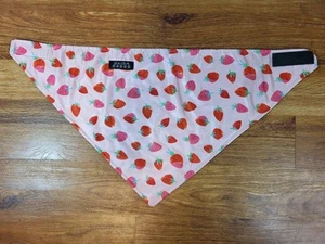Skida Pink Strawberry Neck Warner - Picture 1 of 3