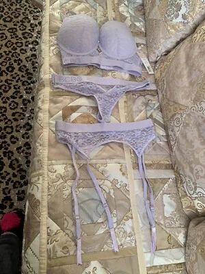 BCBGeneration NUEVO Sujetador Juego de 3 Piezas 36c/grande Foto 1 de 3